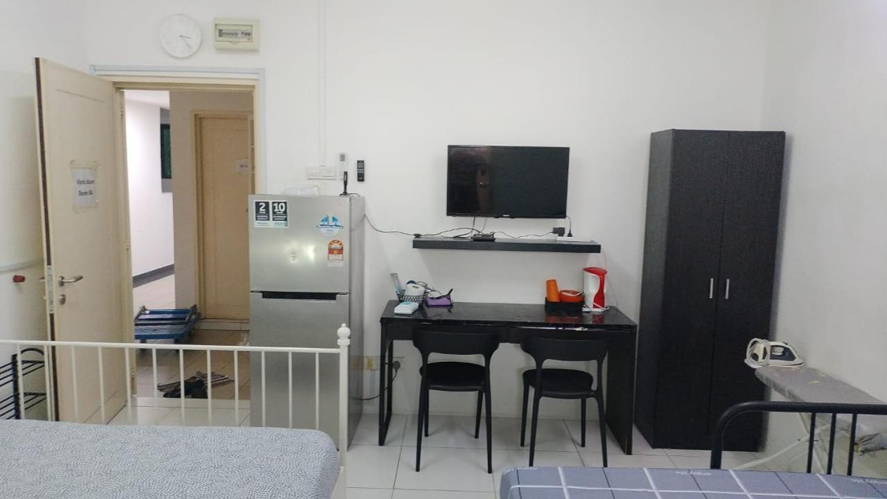 Vista Alam Serviced Apartment Near Idcc Sacc Pkns Uitm Msu Avisena Shah Alam Exterior photo